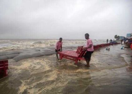 طوفان در بنگلادش و هند جان 16 نفر را گرفت